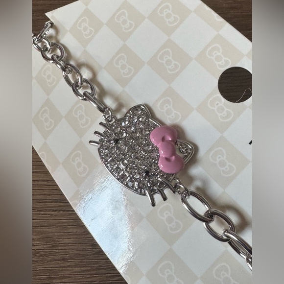 HELLO KITTY-NWT Silver Tone & Crystal Choker Necklace (Forever 21) - Picture 8 of 15
